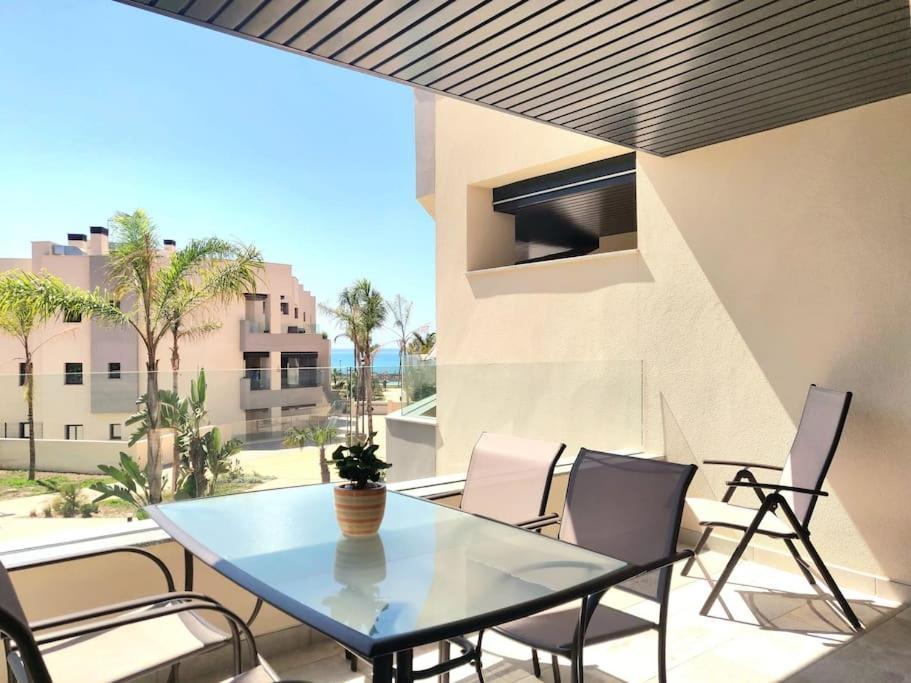 1º Linea De Playa Con Piscina Panoramica & Parking